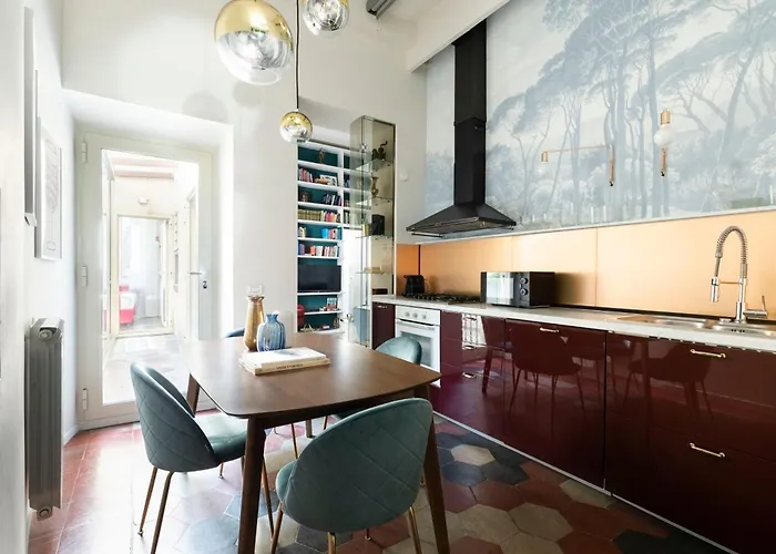 Ych-colosseo Book House Appartement